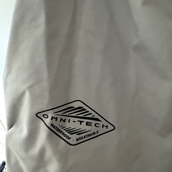 Columbia Women’s Gray Jacket With Hood - Picture 6 of 8